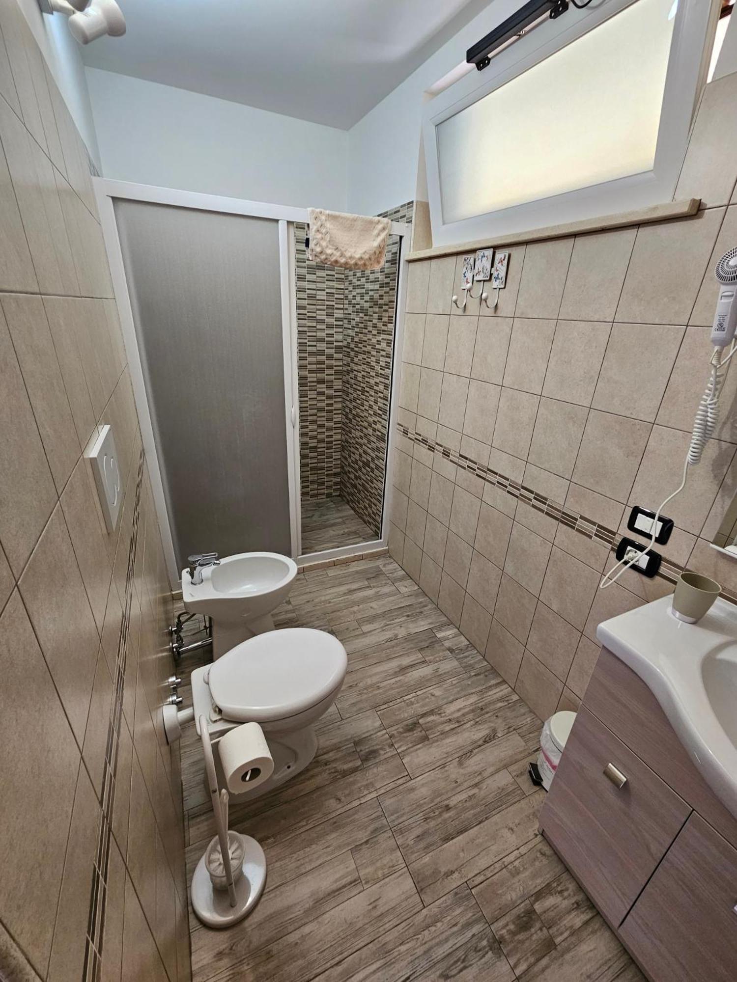 Villa Center Appartamenti Nel Verde In Citta Кампобасо Екстериор снимка